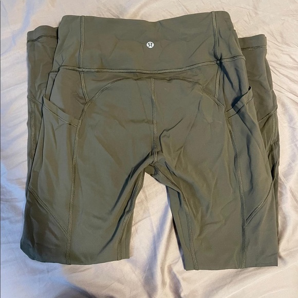 Lululemon pants - Picture 3 of 8